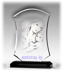 Tüm Dünya Annelerinin Gününü Kutluyoruz