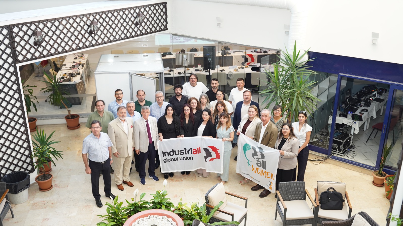 INDUSTRIALL TÜRKİYE KADIN AĞI TOPLANTISI GERÇEKLEŞTİRİLDİ